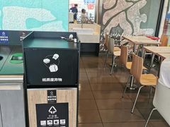 大堂-麦当劳(虹梅路地铁站店)