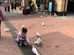 -王府井奥莱临潼小镇(临潼店)
