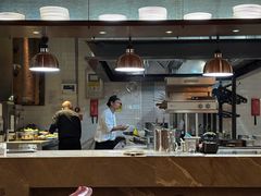 -恰餐厅及酒吧 CHAR Bar & Grill (北京丽都皇冠假日店)