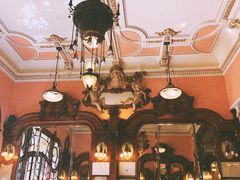 -Majestic Café
