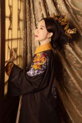 点击看大图 -盘子女人坊古装写真摄影(南京总店)