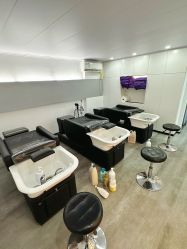 -轻舍里男士发型设计中心