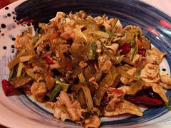 酸腌菜炒肉-紫滇源云南生态菜