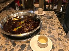 -肖肖酸萝卜鱼火锅(总店)