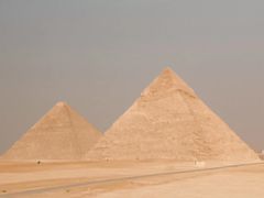 -吉萨金字塔群