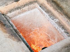 -满記土窑烧鷄波浪山莊