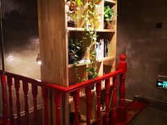 -HIGH FIVE哈福手工汉堡(桂林路店)