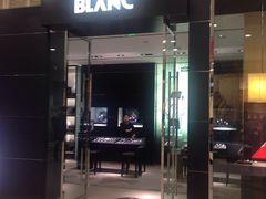 -上海世茂广场(南京东路店)