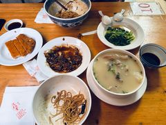 -沪西老弄堂面馆(定西路店)