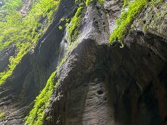 -龙水峡地缝景区