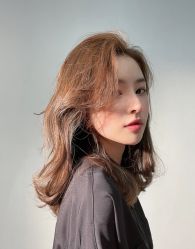 -BULB STUDIO 巴柏明星发型工作室