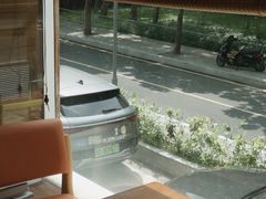 -Line 咖啡(石厦花园店)