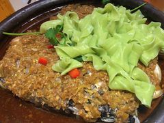 老实人酱椒鱼头-蜀香格格•剁椒鱼头(龙西店)