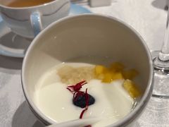 -彩云天云南餐厅