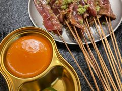 -何妹湿辣牛肉·粤式烧烤砂煲(桂雅路店)