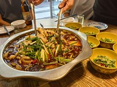 -乡土特色.冷锅鱼.牦牛肉汤锅