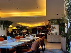 -亮马河饭店翠雅咖啡厅