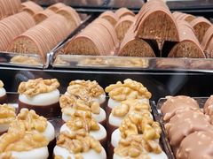 -Laderach 莱德拉(上海环贸iapm店)