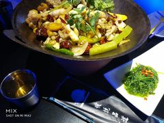 -西街夜油条·麻团包乌饭