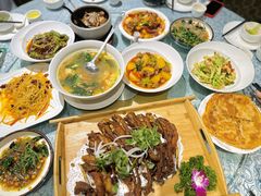 -巴扎美食·新疆菜·西域歌舞表演餐厅(新疆大厦店)