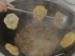 -鲁员外地锅鸡地锅鱼(古墩路店)