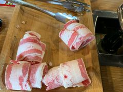 -江南猪肉商会无限续吃(弘大店)