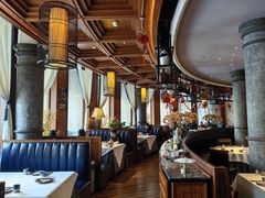 -八府香鸭·啫啫煲(华山路店)