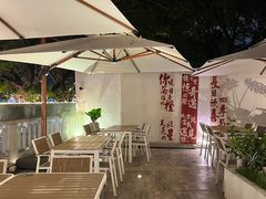 -Mark&Mars Restaurant