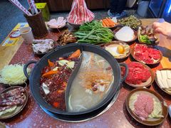 -赵美丽·重庆社区火锅·直营店(火车东站·中豪国际店)