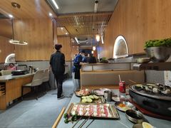 -围炉肉舍丹东海鲜烤肉·烤活鳗(步行街店)