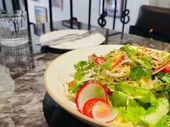 -LESCEDARS Brasserie Bistro香柏树