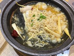 -极有家小鱼小鸡石锅煲(佳兆业店)