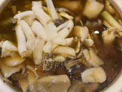 -天宜隆蘑菇宴火锅(石景山旗舰店)