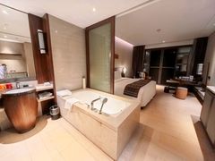 -西双版纳融创皇冠假日度假酒店