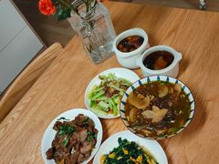 -天鹅到家·保姆月嫂育儿嫂(朝阳店)