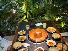 -菌自由丨野生菌火锅特色庭院餐厅(丽江古城店)