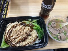 -牛师傅广式药膳牛骨汤美食(江南西店)