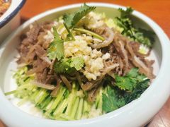 -老码头黑皮肘子锅包肉(赣水路店)