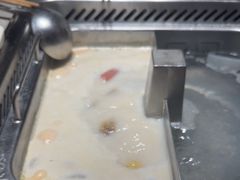 -海底捞火锅(金山百联店)