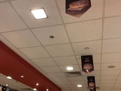 -麦当劳(汉口火车站候车室店)