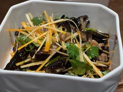 无骨鸡爪-虾胡闹龙虾馆(湄南河店)