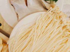 -山城年华老火锅(玉林店)