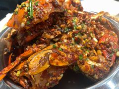 -凤凰路何眼镜香辣蟹(花果园店)