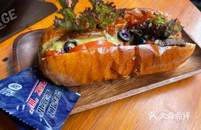 Dezhou Beef Hot Dog