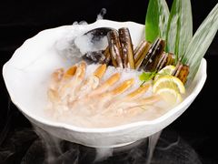-鲜入围煮花胶鸡海鲜火锅