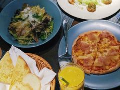-卡普里披萨·牛扒·下午茶
