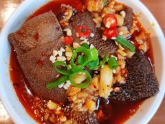 冒毛肚-炉小二铜锅牛蛙•川湘菜(三里屯店)