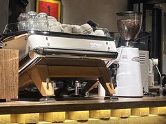 -Metal hands·铁手咖啡