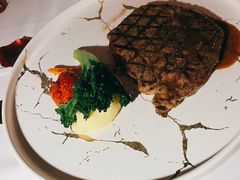 澳洲M7肉眼牛排-Kathleen's Waitan 凯圣琳江景西餐厅(外滩店)