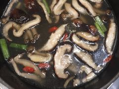 菌汤锅底-呷哺呷哺(新世界百货望京店)